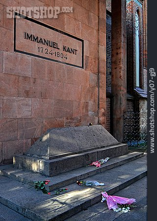 
                Grabstätte, Immanuel Kant                   