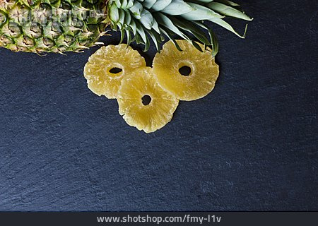 
                Ananas, Ananasringe                   