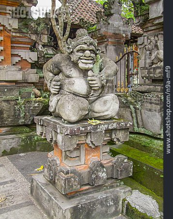 
                Tempelfigur, Saraswati Temple Ubud                   