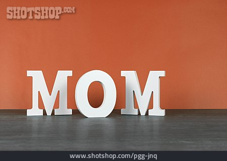 
                Mutter, Mom                   