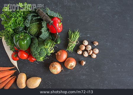 
                Gesunde Ernährung, Gemüse, Gemüsekorb                   