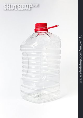 
                Wasserflasche, Kunststoffflasche                   
