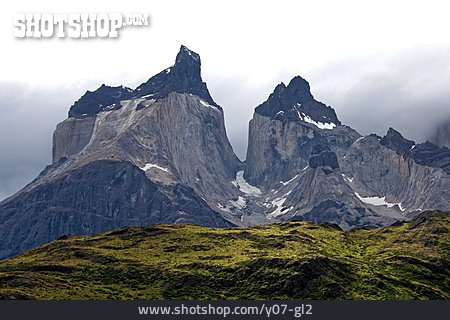 
                Berggipfel, Torres Del Paine                   