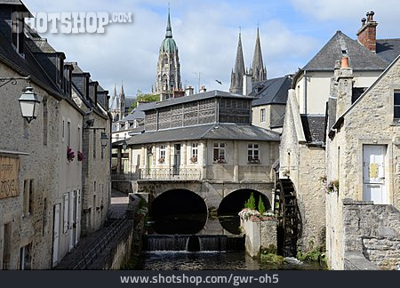 
                Altstadt, Bayeux                   
