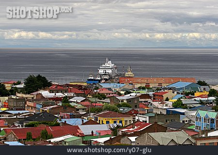 
                Hafen, Punta Arenas                   