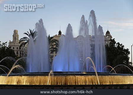 
                Springbrunnen, Plaza Del Ayuntamiento                   