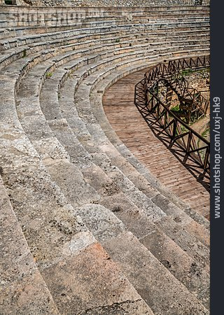 
                Amphitheater, Zuschauertribüne                   