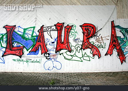 
                Graffiti, Laura                   