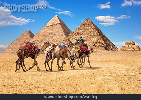 
                Pyramiden Von Gizeh                   