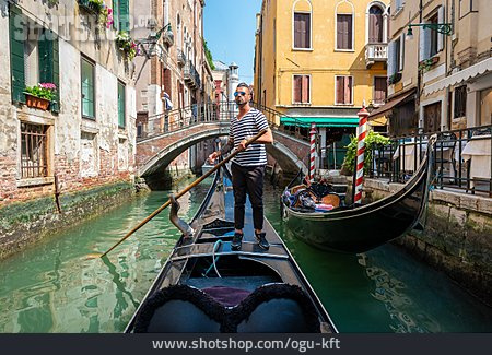 
                Venedig, Gondoliere                   