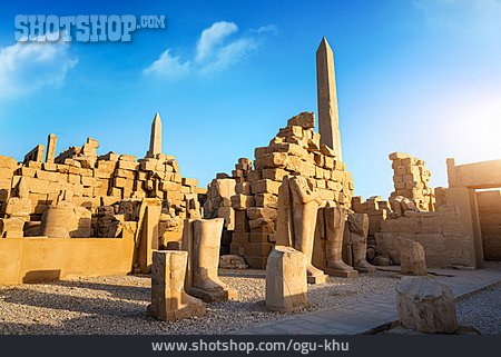 
                Luxor-tempel                   