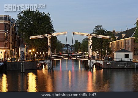 
                Brücke, Amsterdam, Walter Süskindbrug                   