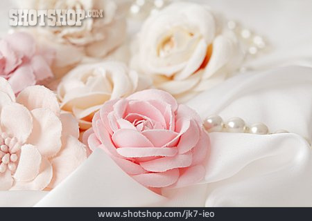 
                Hochzeit, Pastell, Stoffblumen                   