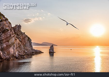 
                Steilküste, Schwarzes Meer, Krim                   
