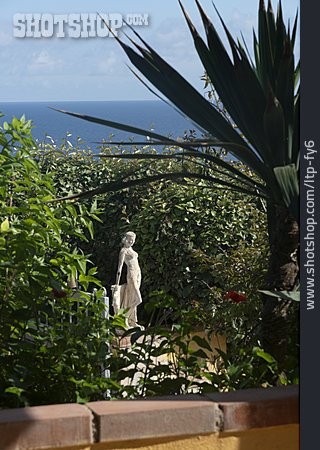 
                Garten, Statue                   