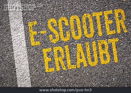 
                Straßenverkehr, Erlaubt, E-scooter                   