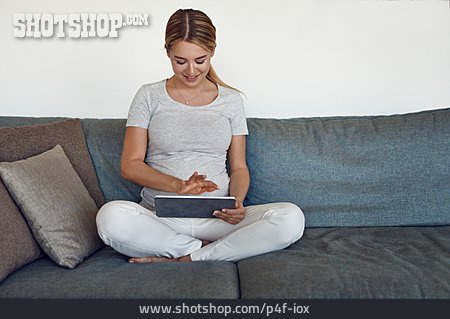 
                Zuhause, Online, Tablet-pc                   
