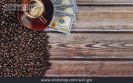 
                Espresso, Kaffeebohnen, Dollarschein                   