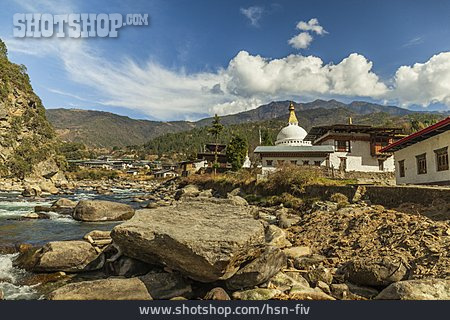 
                Bhutan, Chorten Kora, Kulong Chu                   