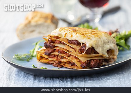 
                Italienische Küche, Ofengericht, Lasagne                   
