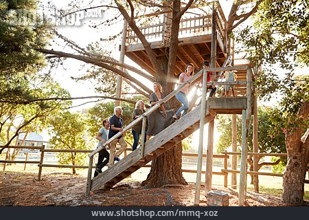 
                Leisure, Family, Upward, Tree House                   