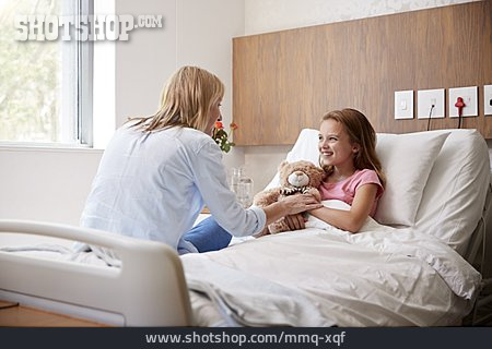 
                Tochter, Krankenhaus, Krankenbesuch                   