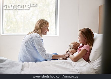 
                Tochter, Krankenhaus, Krankenbesuch                   