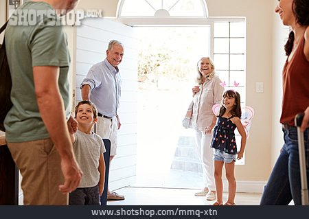 
                Enkel, Verreisen, Großeltern                   