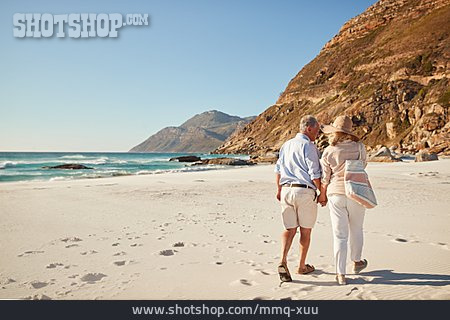 
                Strand, Urlaub, Seniorenpaar                   