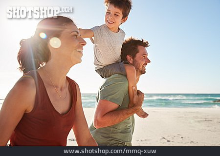
                Strand, Urlaub, Familie                   