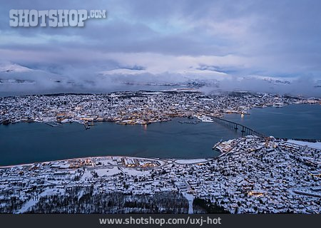 
                Norwegen, Tromsø, Tromsøysund                   