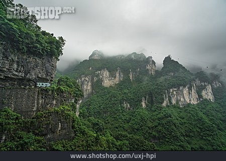 
                Nebel, Tianmenshan, Tianmenshan-nationalpark                   