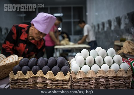 
                Eier, Tausendjährige Eier, Xi’an                   
