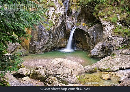 
                Wasserfall, Luganersee                   