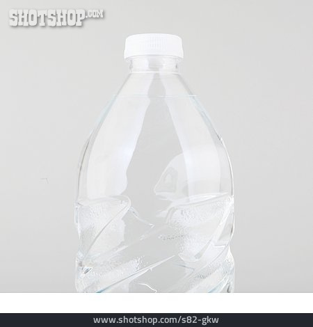 
                Kunststoffflasche                   
