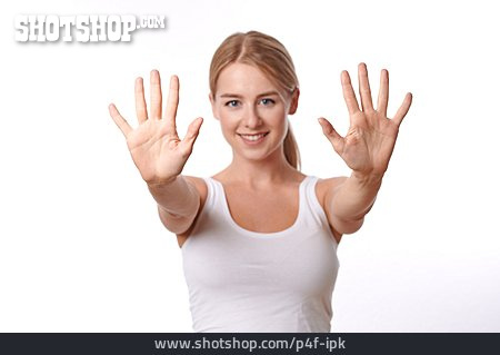 
                Hautpflege, Frauenhand, Handflächen                   