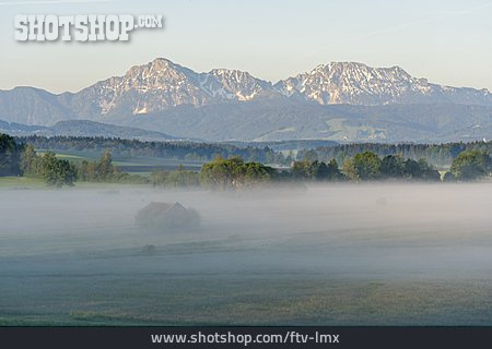 
                Morgennebel, Berchtesgadener Land, Hochstaufen                   