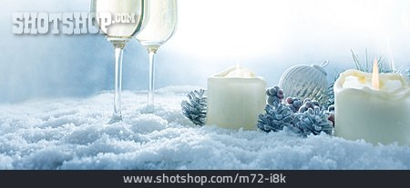 
                Champagner, Kerzenlicht, Weihnachtlich                   