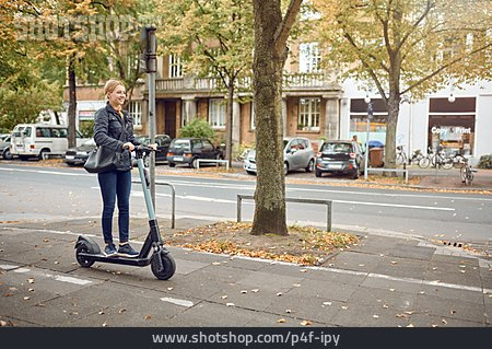 
                Städtisches Leben, Elektroscooter, E-scooter                   