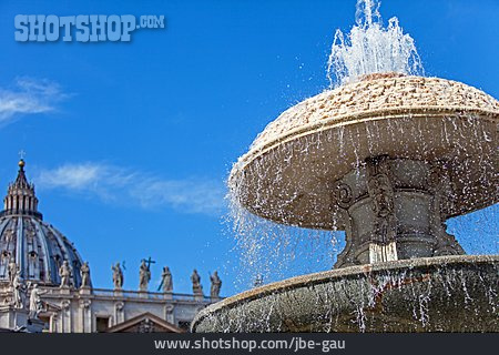 
                Springbrunnen, Petersplatz                   