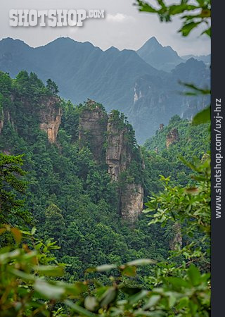 
                Zhangjiajie National Forest Park, Tianzi                   