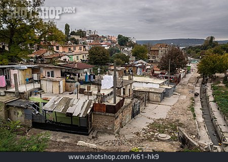 
                Armut, Slum, Varna                   