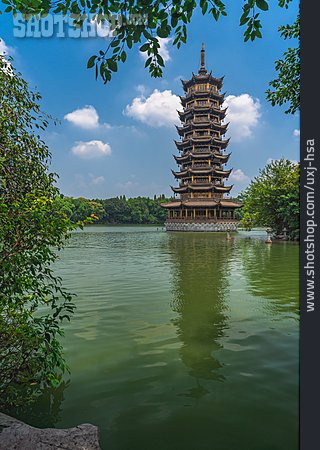 
                Pagode, Guilin, Shanhu-see                   