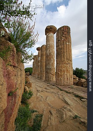 
                Säulen, Agrigent, Tal Der Tempel                   
