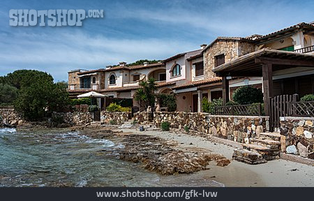 
                Wohnhaus, Strand, Sardinien                   