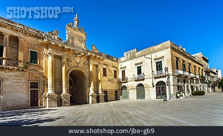 
                Lecce, Porta San Biagio                   