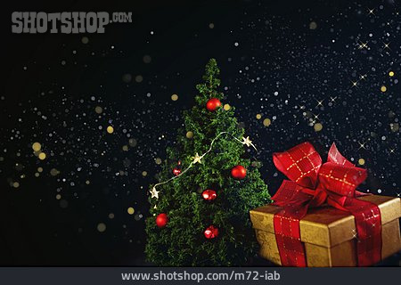 
                Weihnachten, Weihnachtsbaum, Weihnachtsgeschenk                   