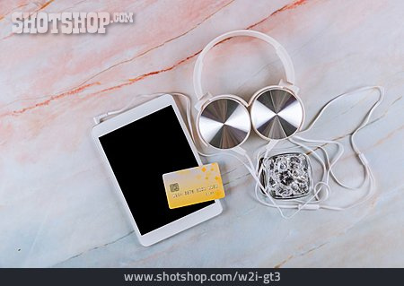 
                Kopfhörer, Kreditkarte, Tablet-pc                   