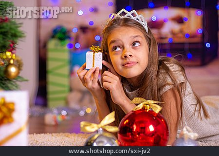 
                Mädchen, überraschung, Weihnachten, Weihnachtsgeschenk                   
