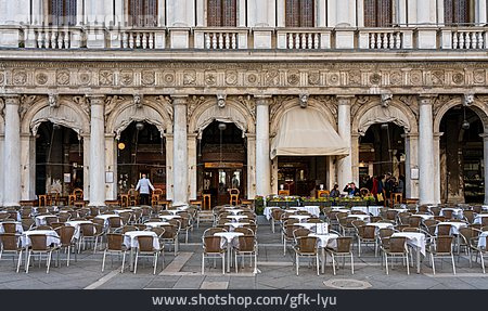 
                Café, Venedig                   